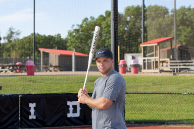2026 Miken Freak Whiteout Maxload USSSA Slowpitch Softball Bat - MSU6FWCL