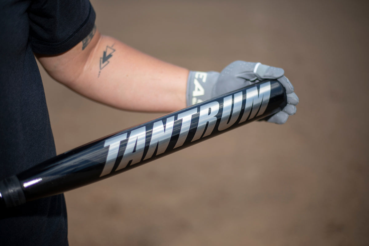 2026 Easton Tantrum Black 2-Piece Loaded USSSA Slowpitch Softball Bat - ESU6TNTBKL