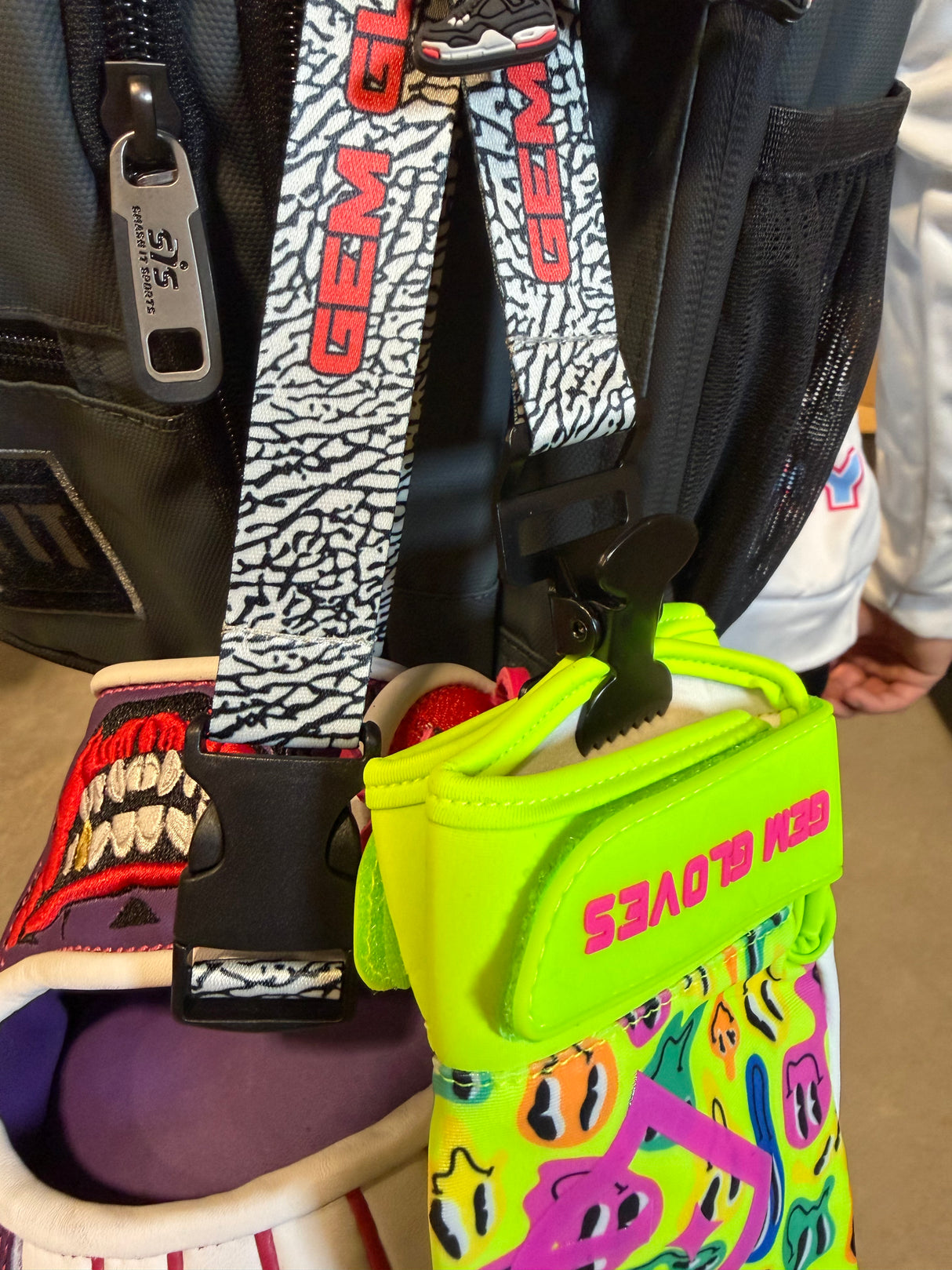 Gem Gloves - GloveLink Multi-Use Glove Clip