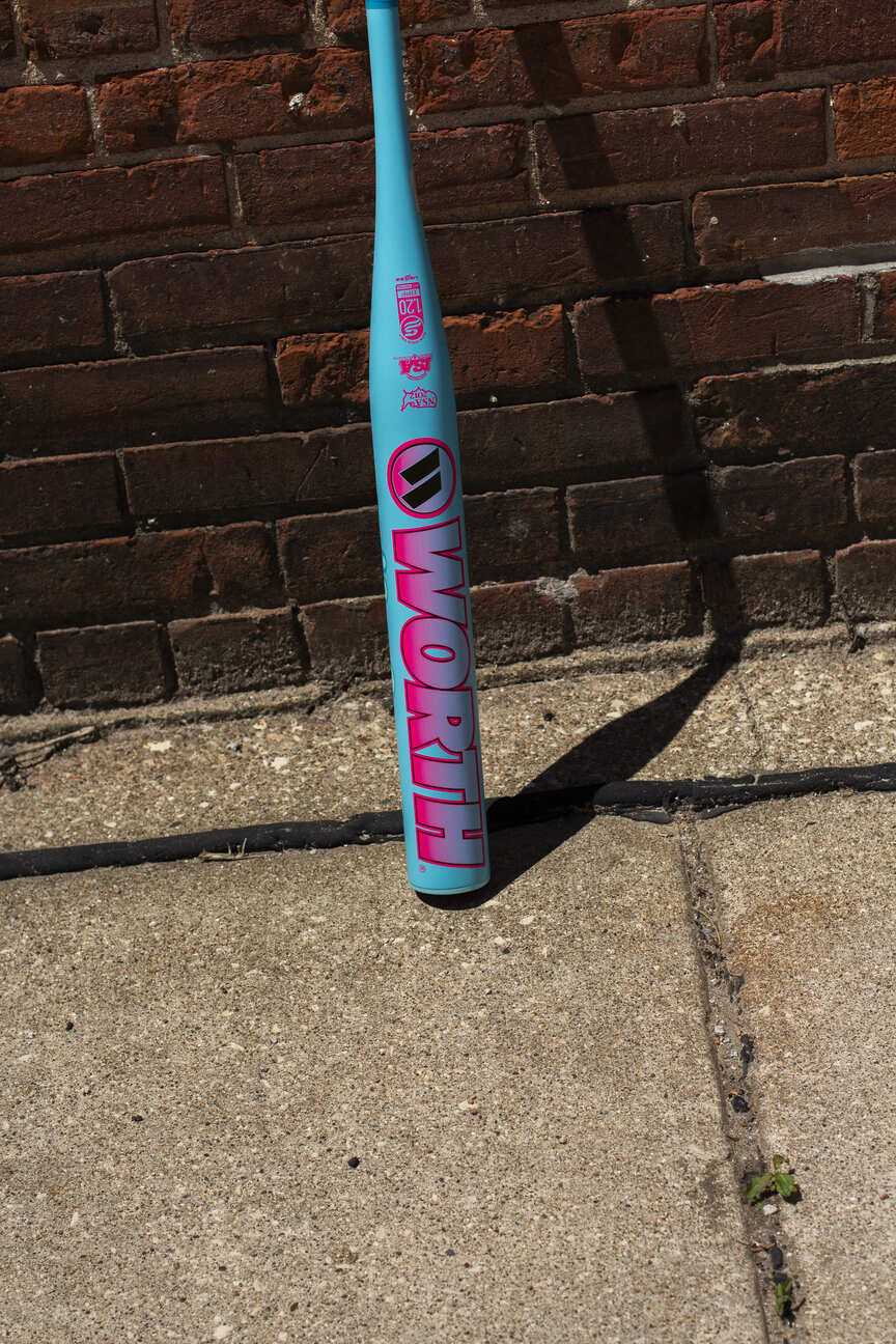 2026 Worth 2 Legit XL 1-Piece USSSA Slowpitch Softball Bat - WSU62L1L - lifestyle photo (6 of 7)