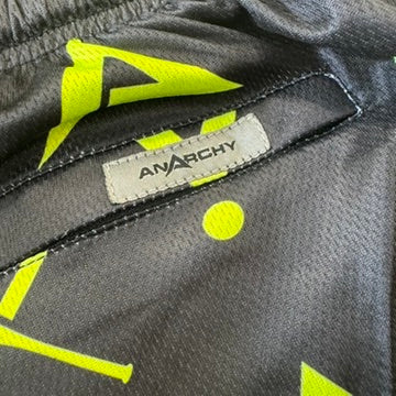 Anarchy Mesh Shorts - Black/Volt