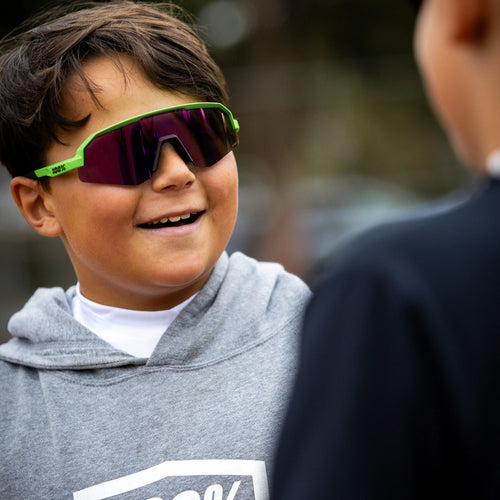 100 Percent Sunglasses - SLENDALE Youth - Viper Green - HiPER Vital Pink Mirror