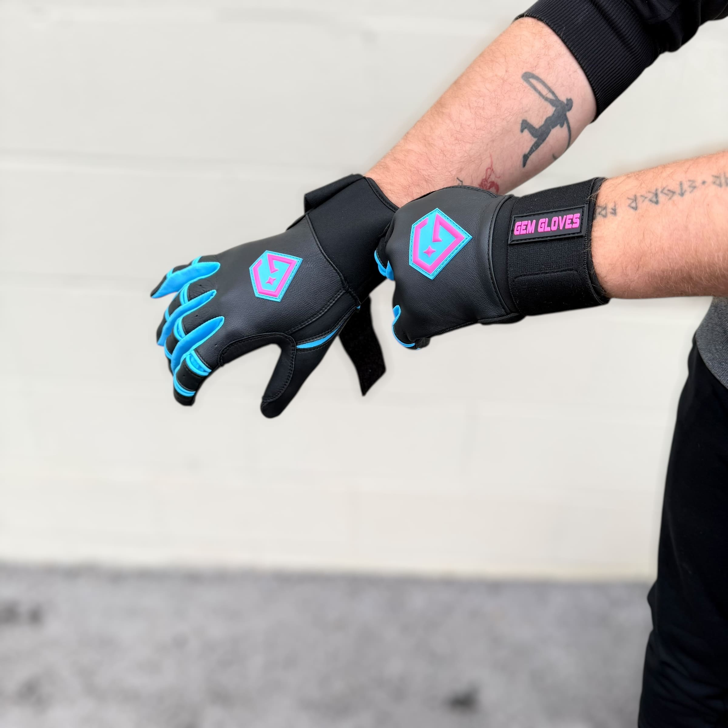 Gem Glove Prospector Long Cuff Batting Glove - Black/White