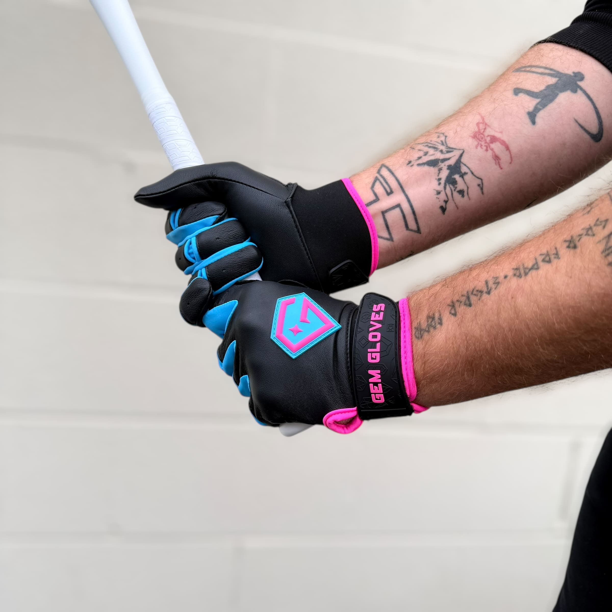 Gem Glove Prospector Short Cuff Batting Glove - Black/White