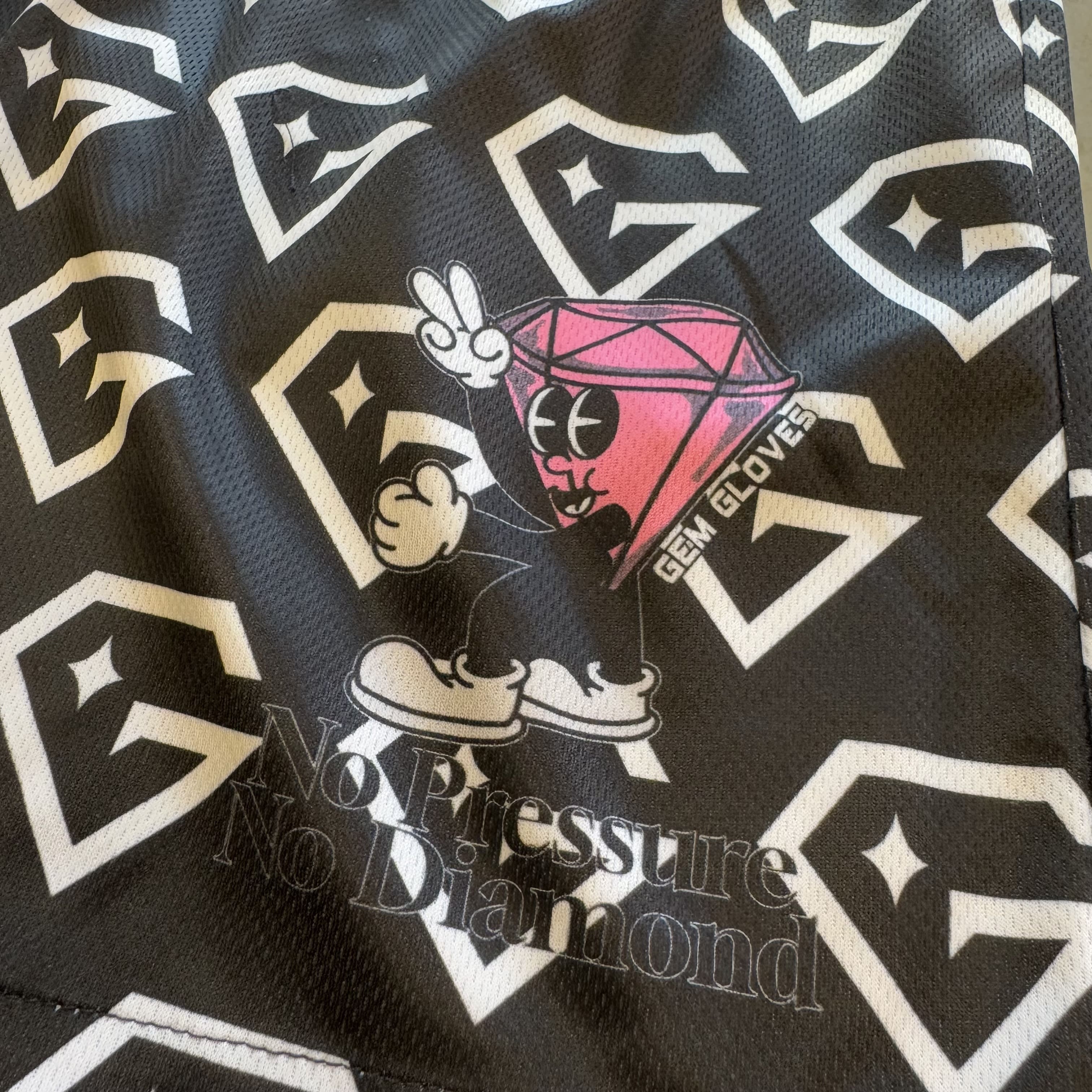 Gem Gloves Mesh Shorts - No Pressure No Diamonds - Black/White