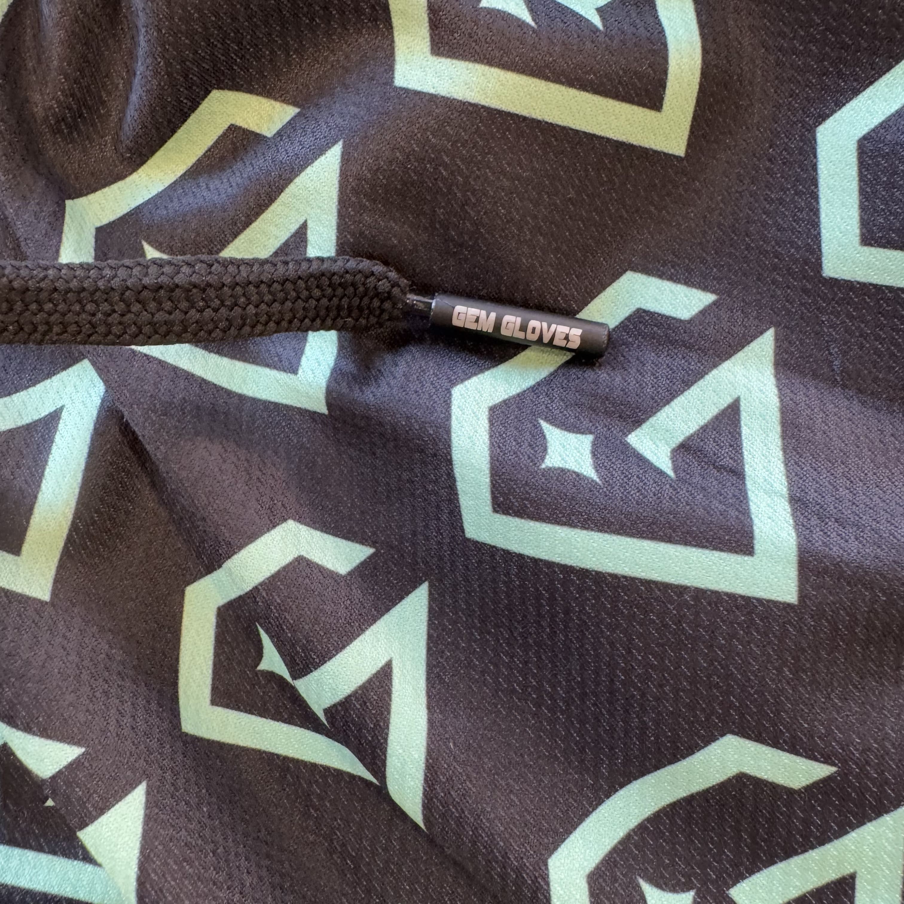 Gem Gloves Mesh Shorts - No Pressure No Diamonds - Black/Mint