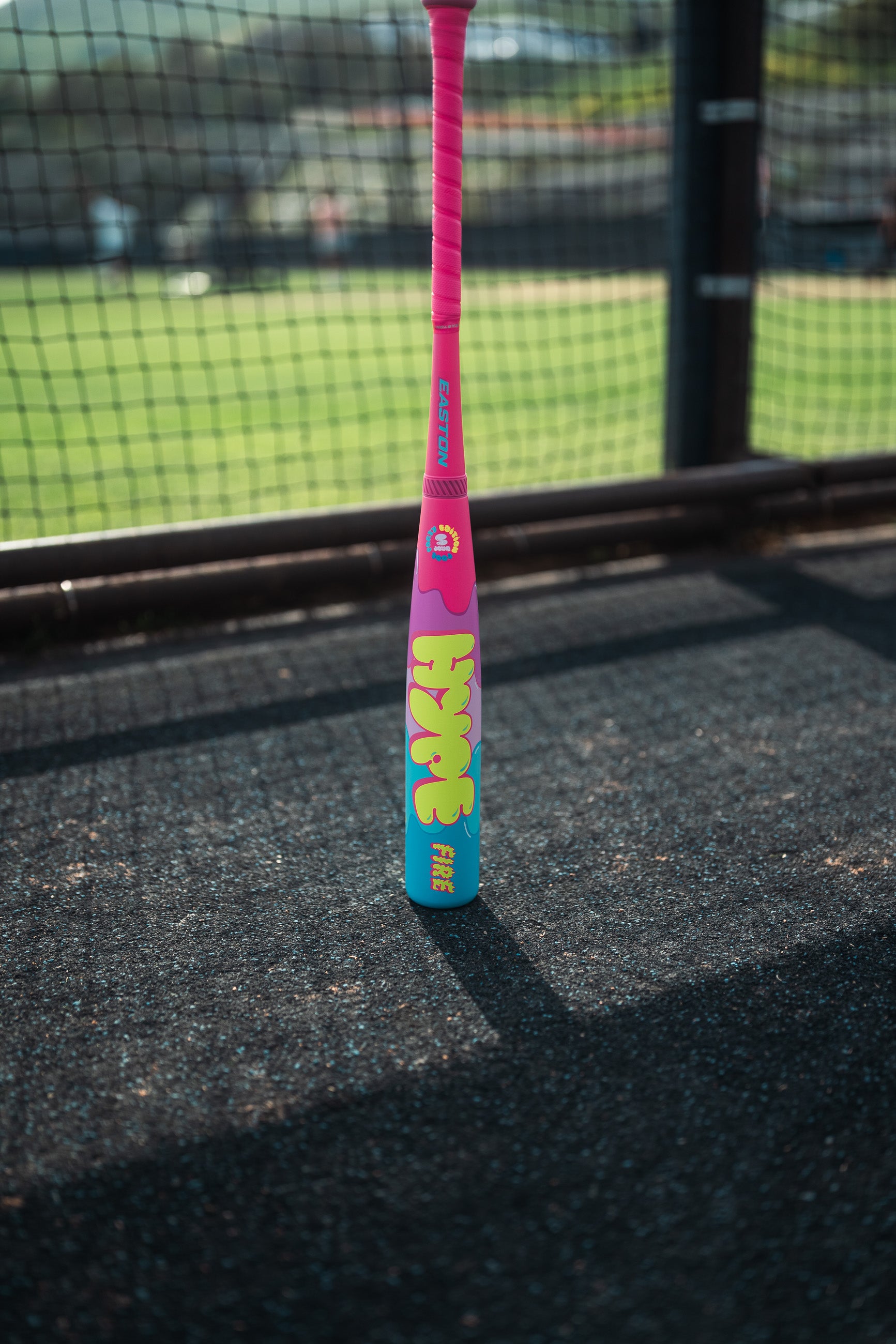2025 Easton Hype Fire Pool Party -5 USSSA Baseball Bat - EUT6HPP5