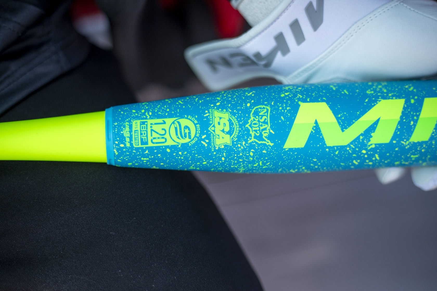 2026 Miken Freak Splatter 2-Piece Maxload USSSA Slowpitch Softball Bat - MSU6FRKL