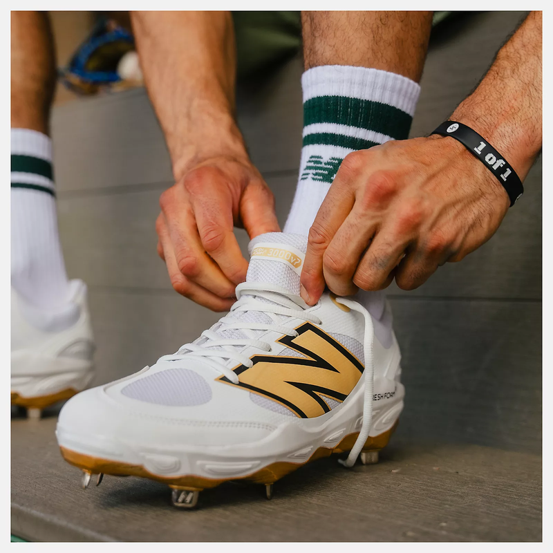 New Balance Men's Fresh Foam X 3000 v7 Metal Baseball Cleats - White/Gold - L3000GS7