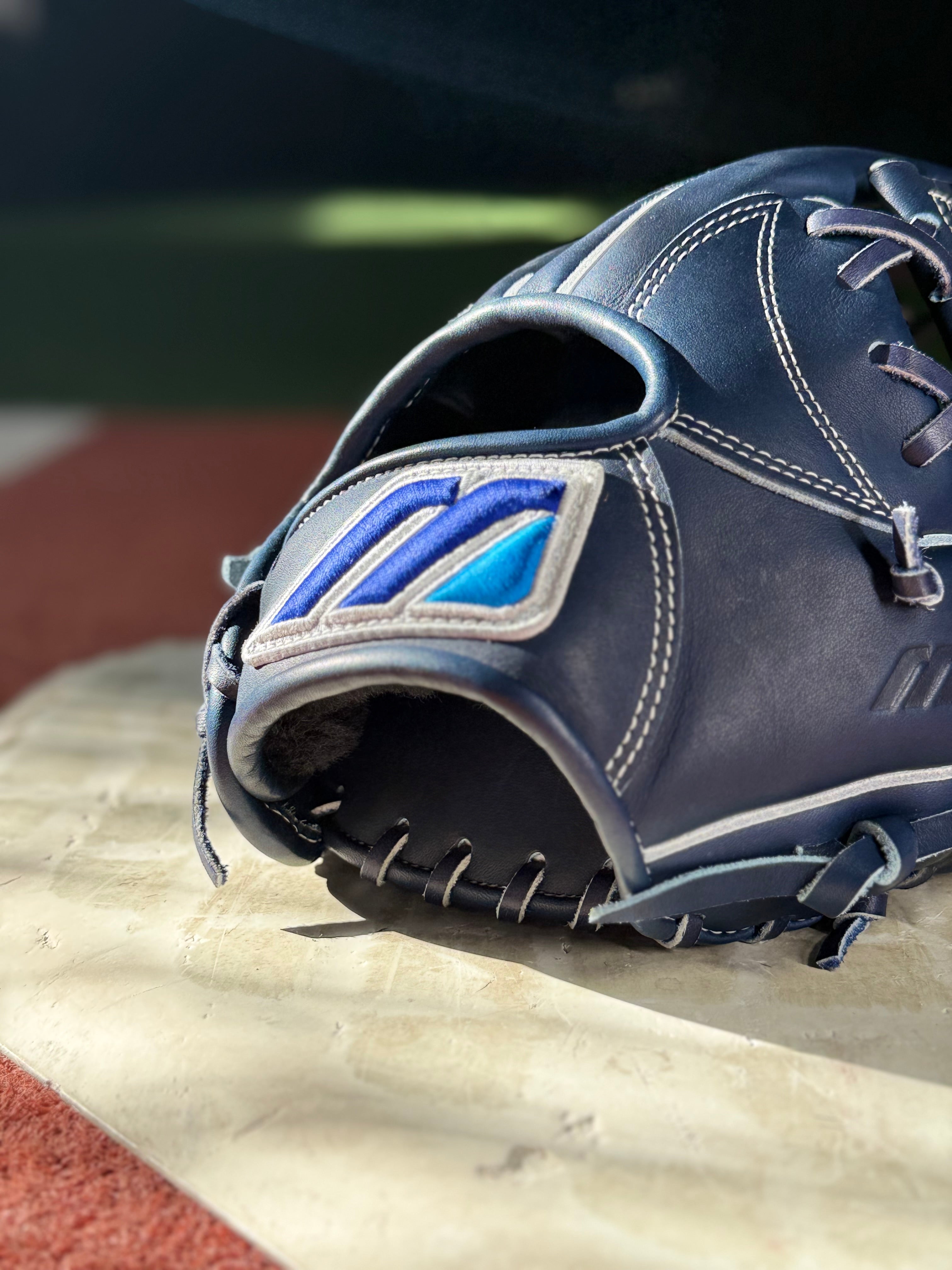 Mizuno Monogram M 11.5