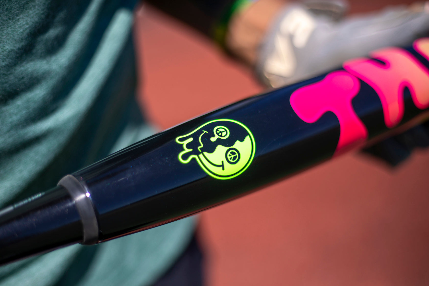 2026 Easton Thing 2-Piece Loaded USSSA Slowpitch Softball Bat - ESU6THGL - lifestyle photo (7 of 10)