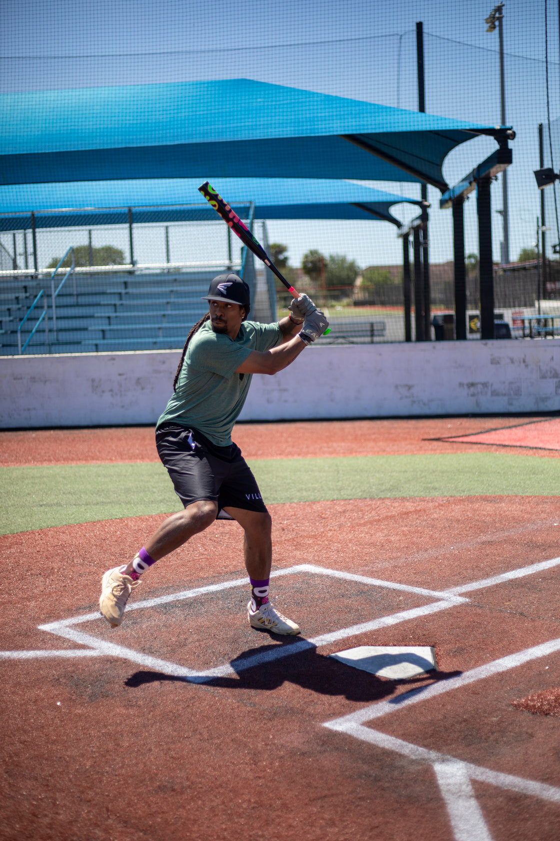 2026 Easton Thing 2-Piece Loaded USSSA Slowpitch Softball Bat - ESU6THGL - lifestyle photo (8 of 10)